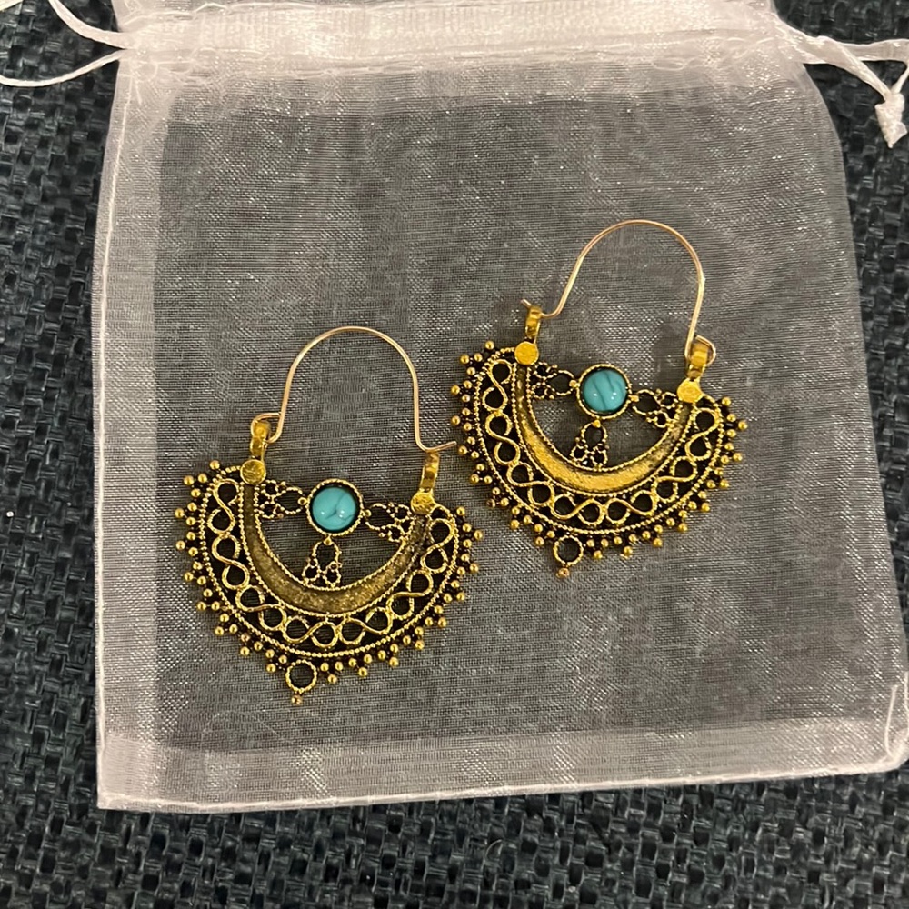 NEW Vintage Style Bohemian Dangle Earrings